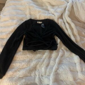 Hollister Charcoal Knit Sweater